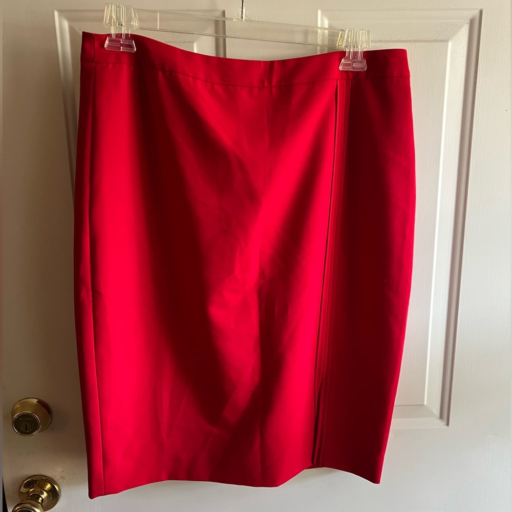 NWT Tommy Hilfiger Red Pencil Skirt Trim Detail and Zipper Back Size 14